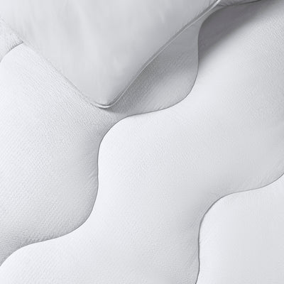 White Seersucker All-In-One Comforter