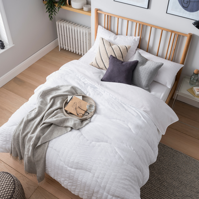 White Seersucker All-In-One Comforter